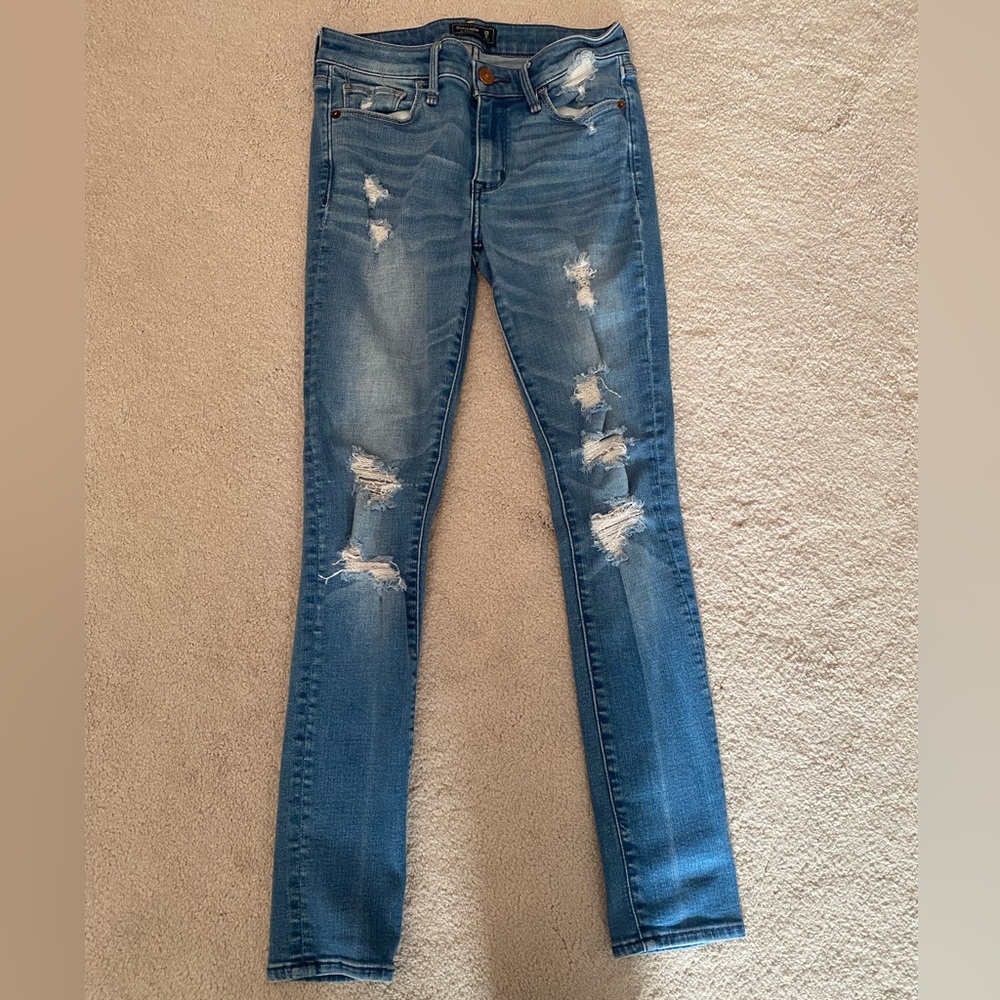 Abercrombie Harper Super Skinny ripped jeans